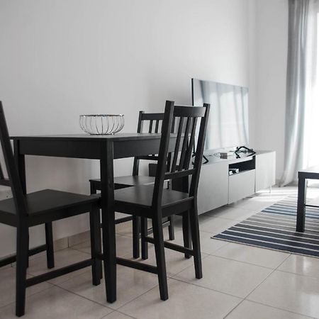 Renovated One Bedroom Apartment In Paphos With Pool المظهر الخارجي الصورة