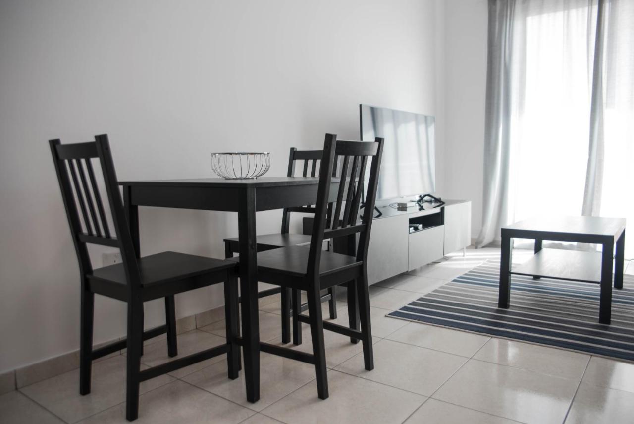 Renovated One Bedroom Apartment In Paphos With Pool المظهر الخارجي الصورة