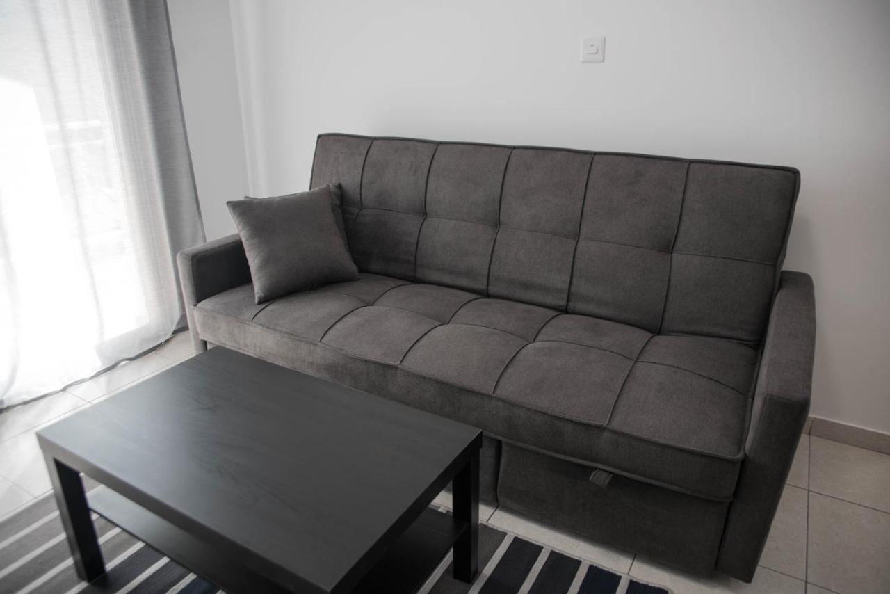 Renovated One Bedroom Apartment In Paphos With Pool المظهر الخارجي الصورة